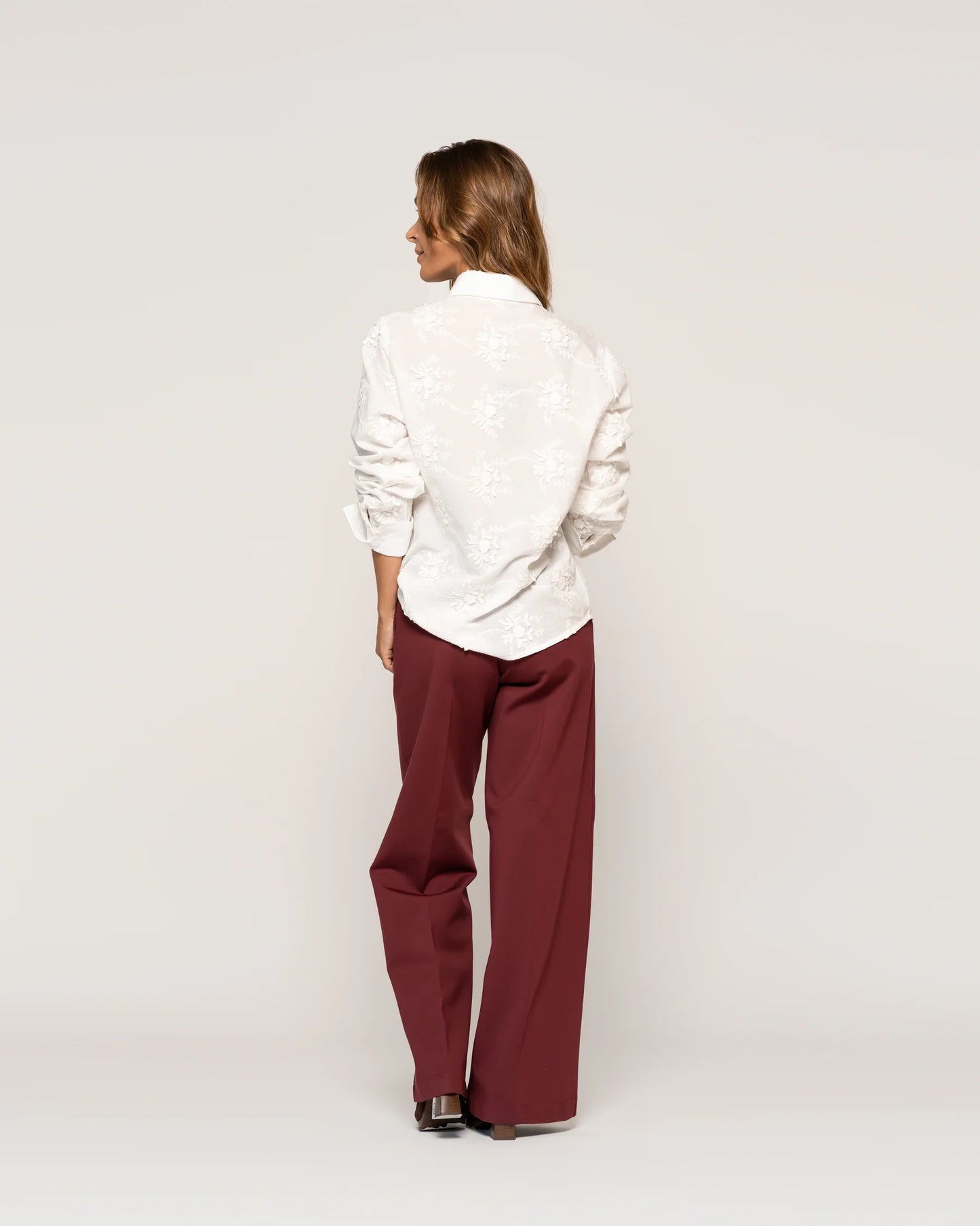 Blusa Matilde Crudo Cuello en V tipo camisa Manga larga Ajustada Puño tipo camisa Mujer