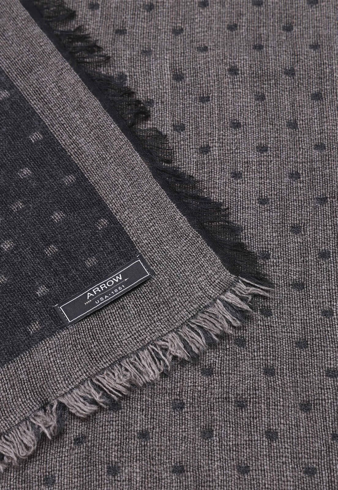 BUFANDA DISEÑO MONOCROMATICO ARROW