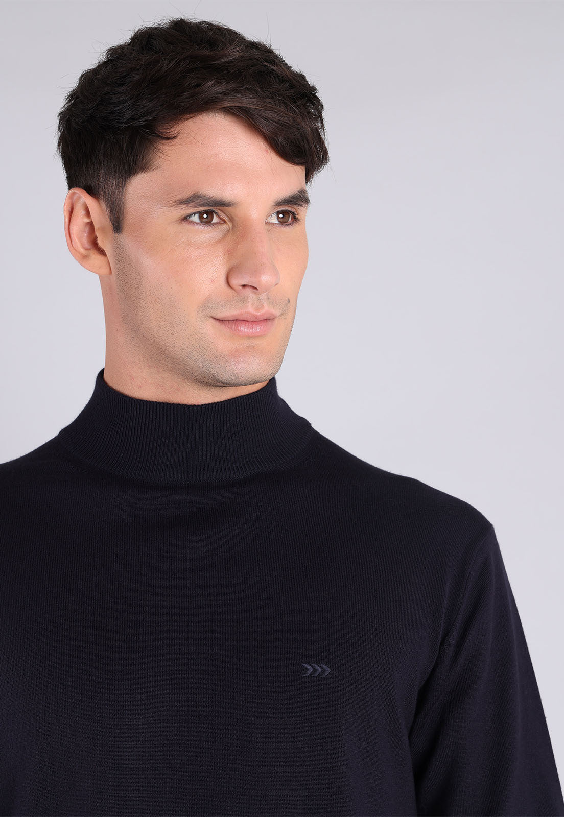 SWEATER CUELLO ALTO ARROW