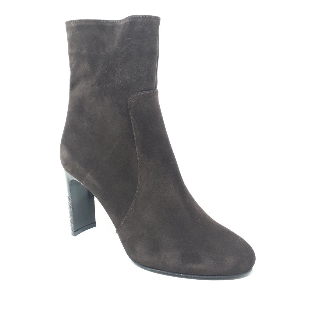 Botin Kaylee Brown
