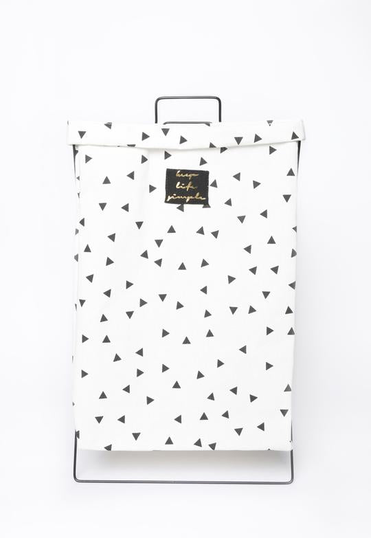 Canasto Triangulos Base Metálica