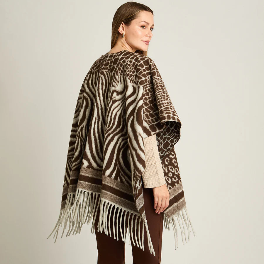 Poncho Café con Estampado Animal Print