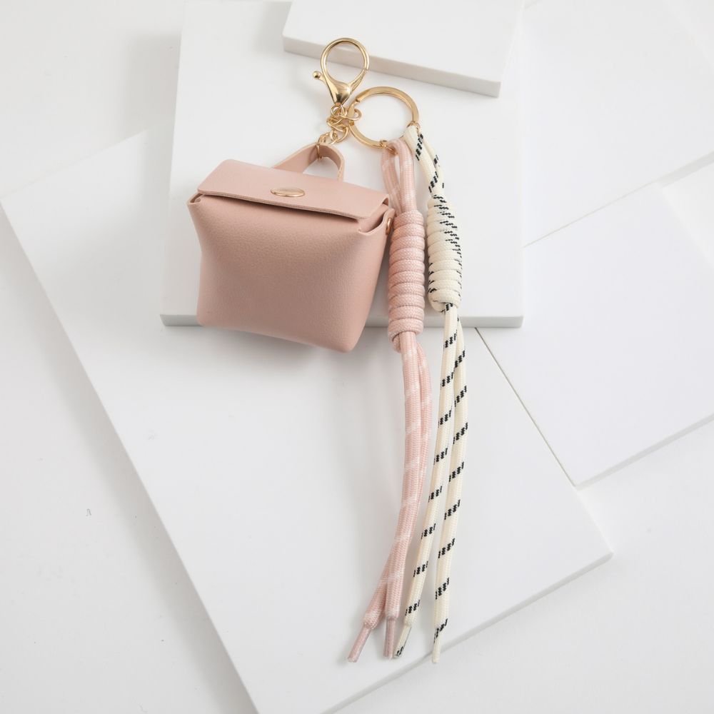 Cartera con charm  Rojo cereza