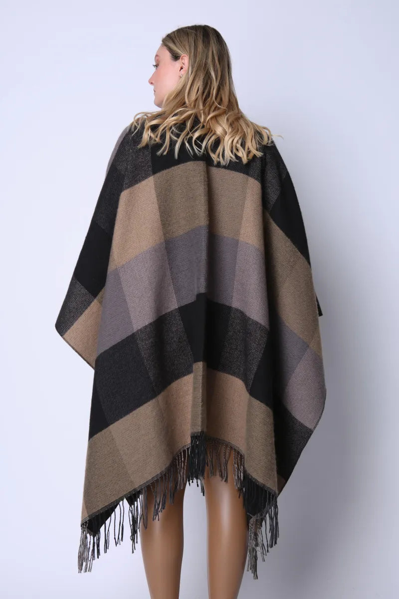 Poncho  Amelia CF