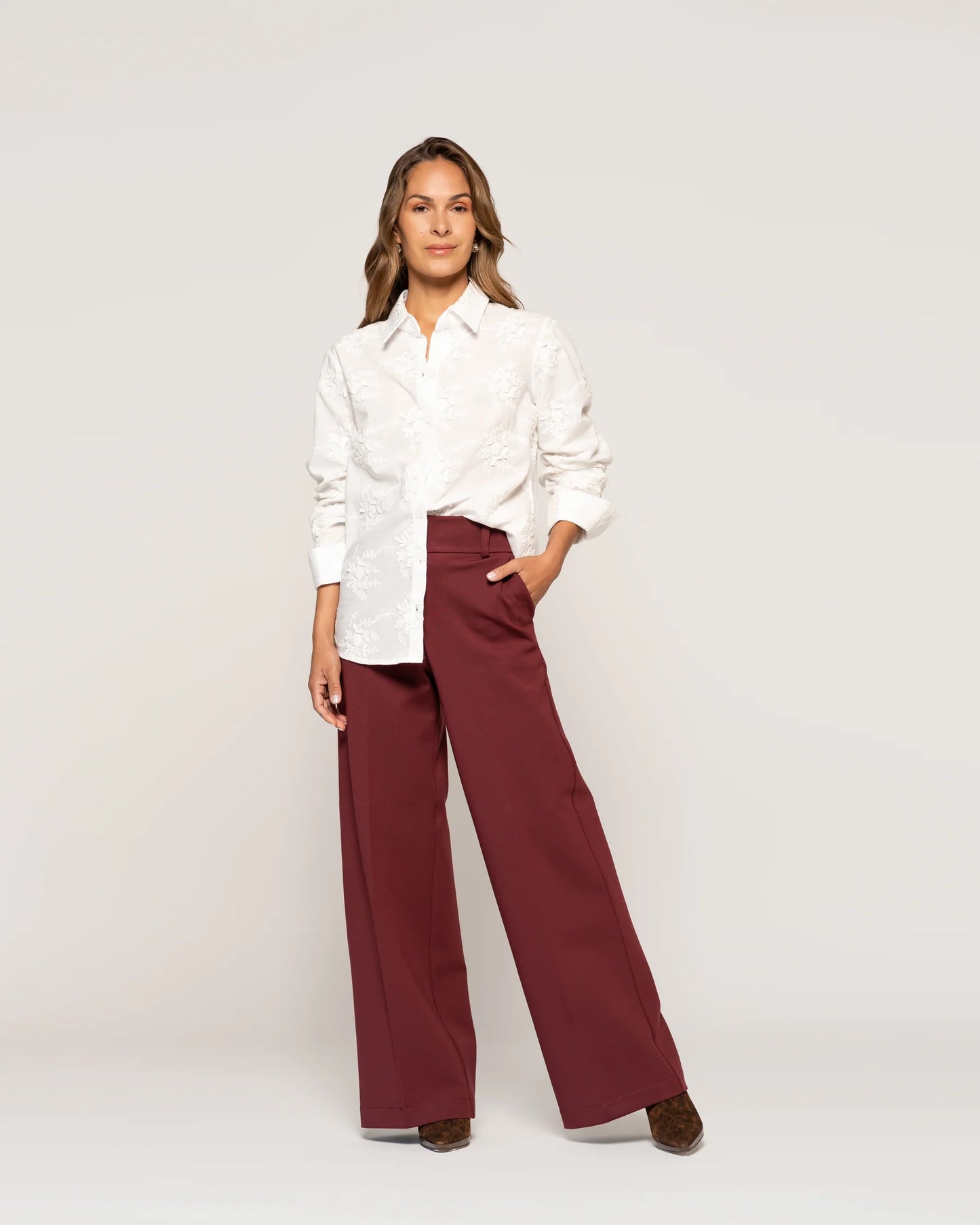 Blusa Matilde Crudo Cuello en V tipo camisa Manga larga Ajustada Puño tipo camisa Mujer