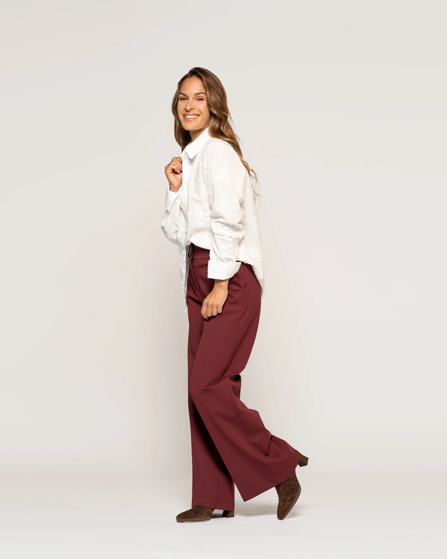 Blusa Matilde Crudo Cuello en V tipo camisa Manga larga Ajustada Puño tipo camisa Mujer