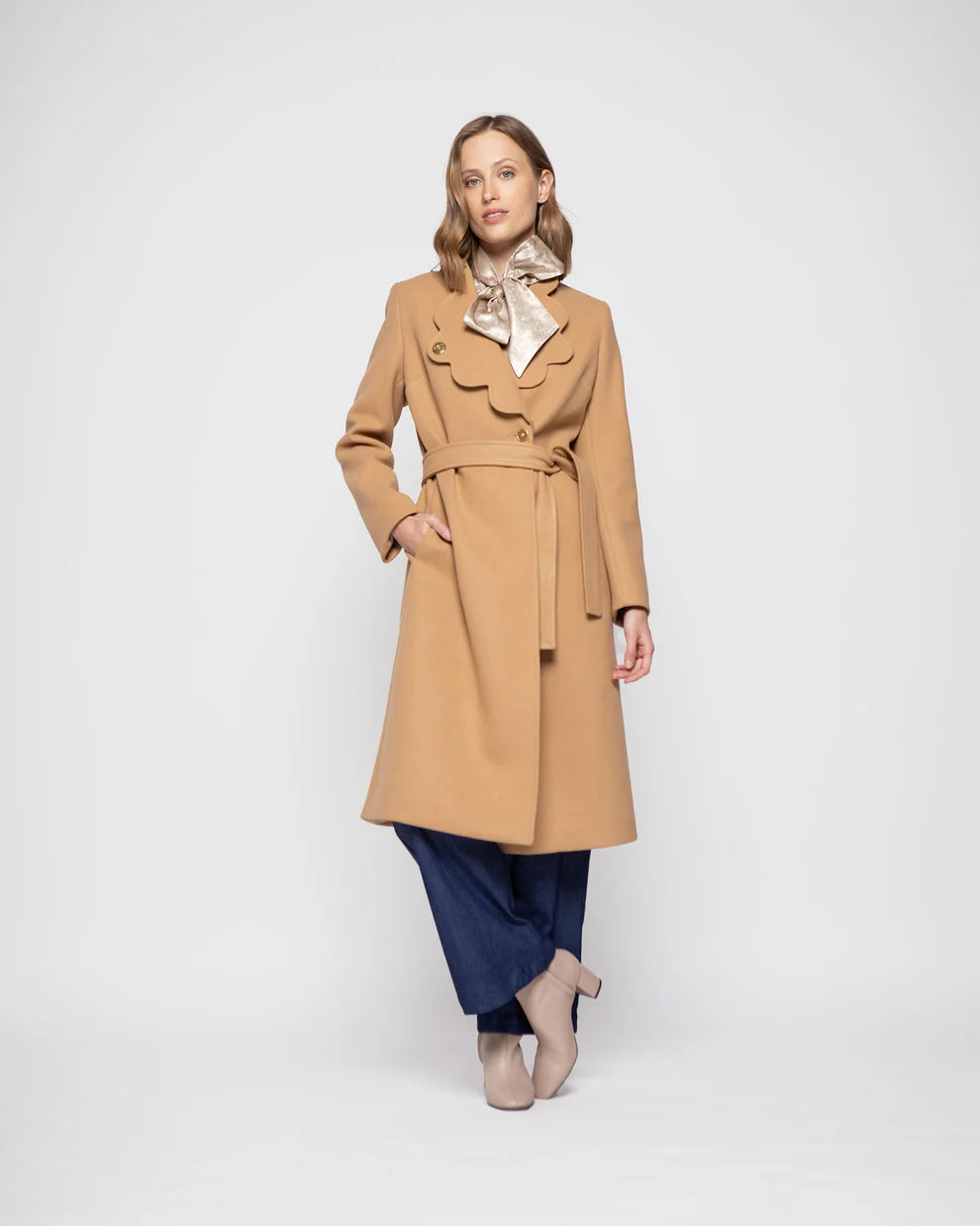 Abrigo Narciso Camel