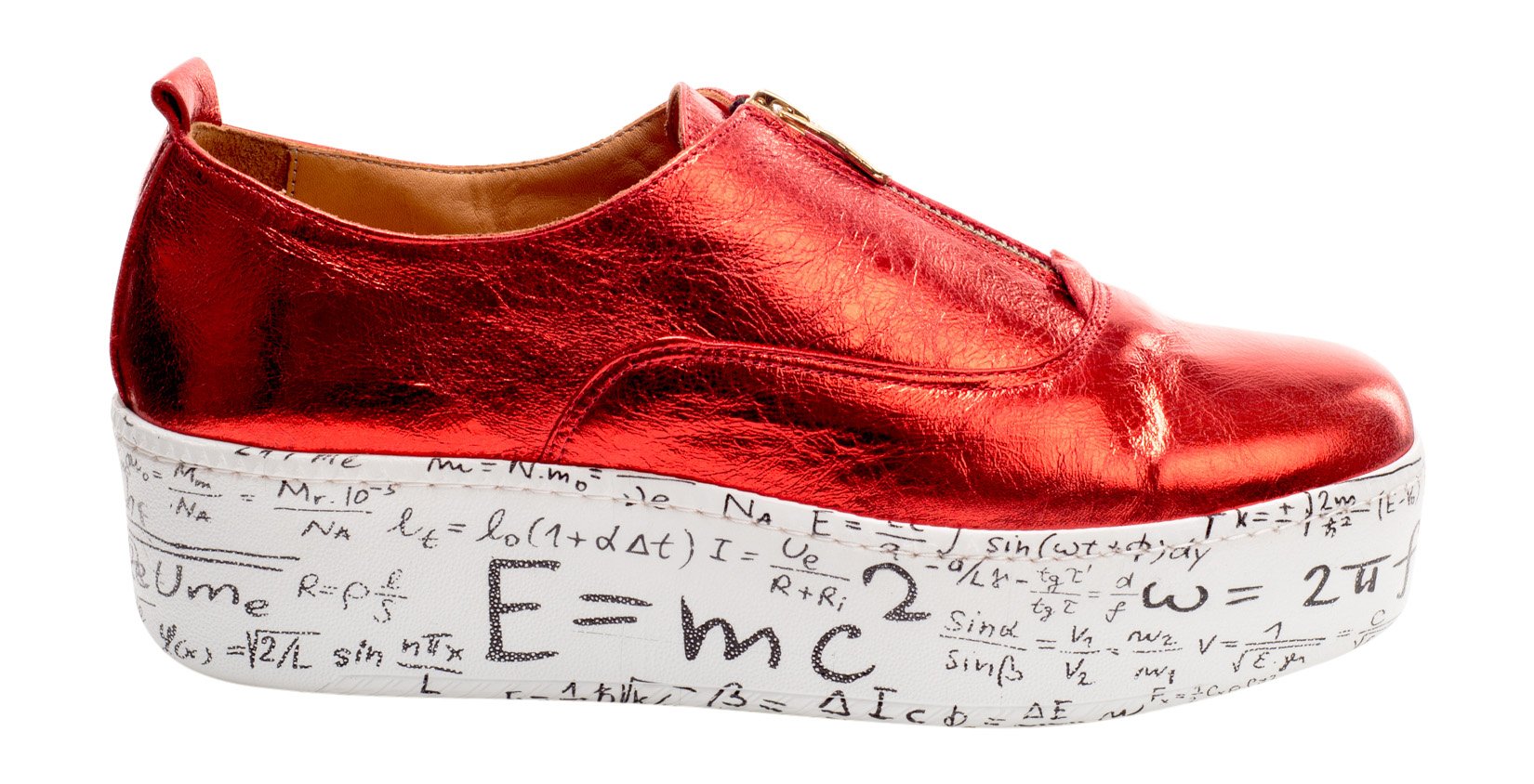 Amelia Red 912