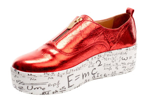 Amelia Red 912