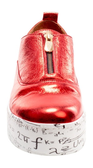 Amelia Red 912