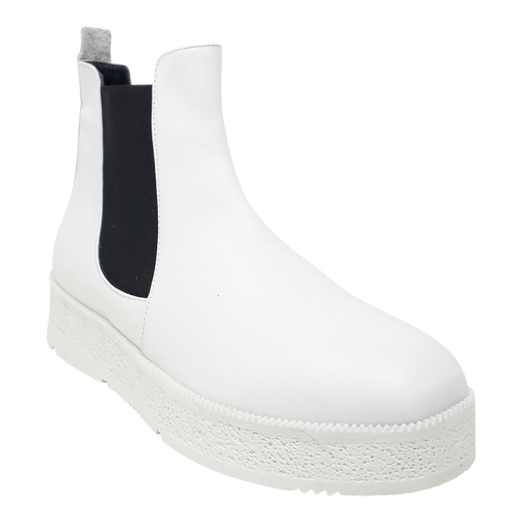 Marlow White